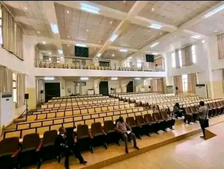 Le grand auditoire de l'Université